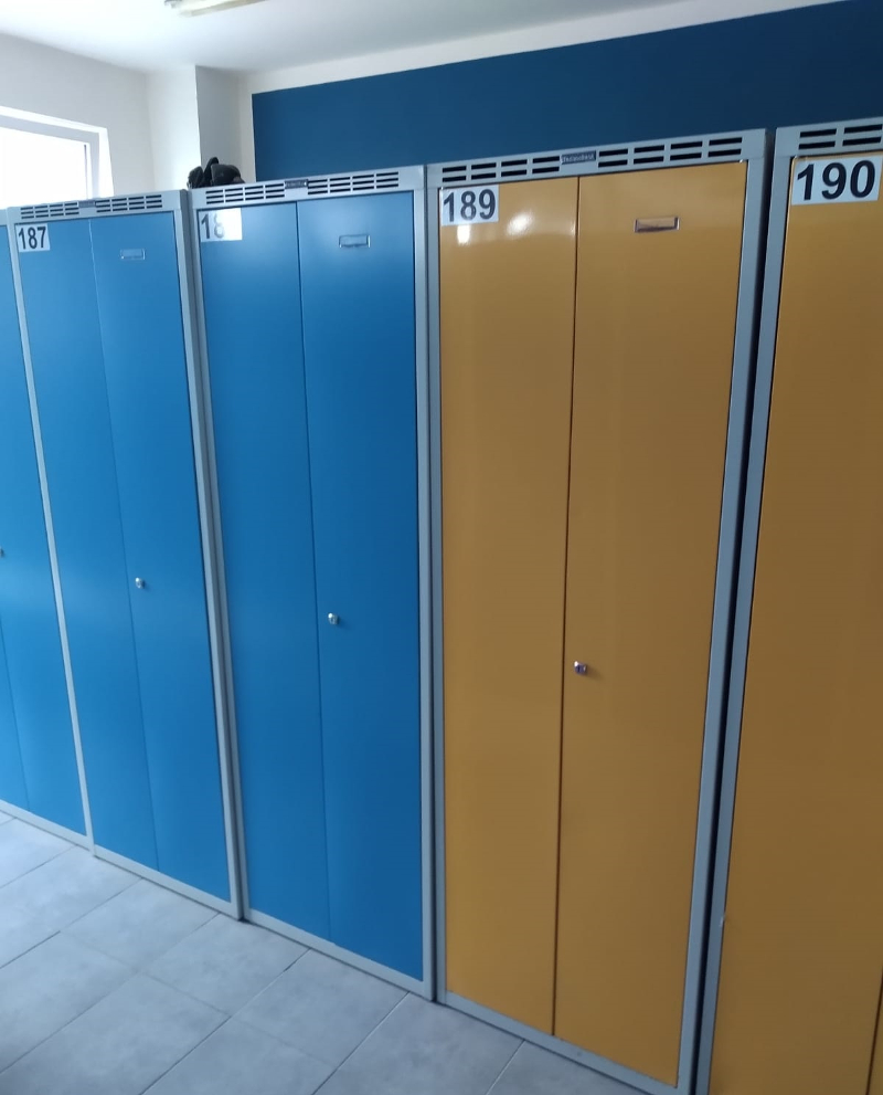 Kovové šatní skříňky - GOLDBECK Prefabeton